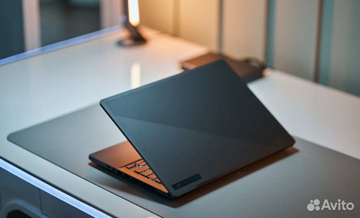 Asus ROG Zephyrus G14 R9-7940HS 4090-4080 miniled