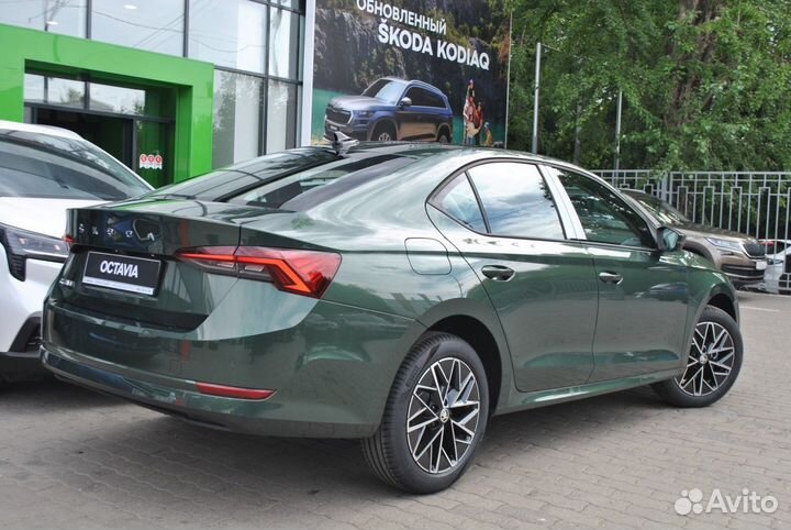 Skoda Octavia 1.4 AT, 2022, 15 км