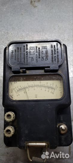 Мегаомметр М1101М