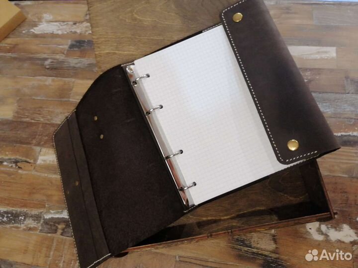 Блокнот на кольцах ежедневник из натуральной кожи