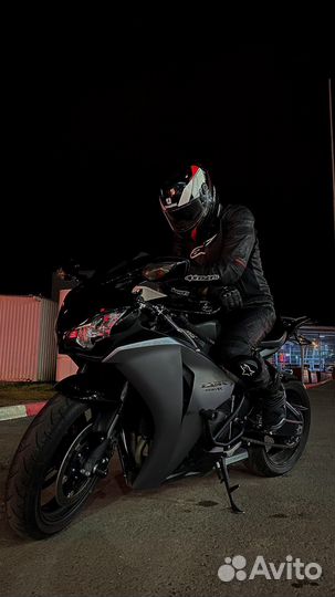 Продам Honda cbr1000rr