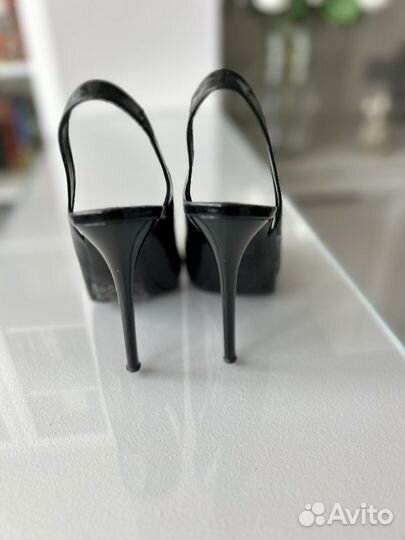 Босоножки Gianmarco Lorenzi 37,5 Италия