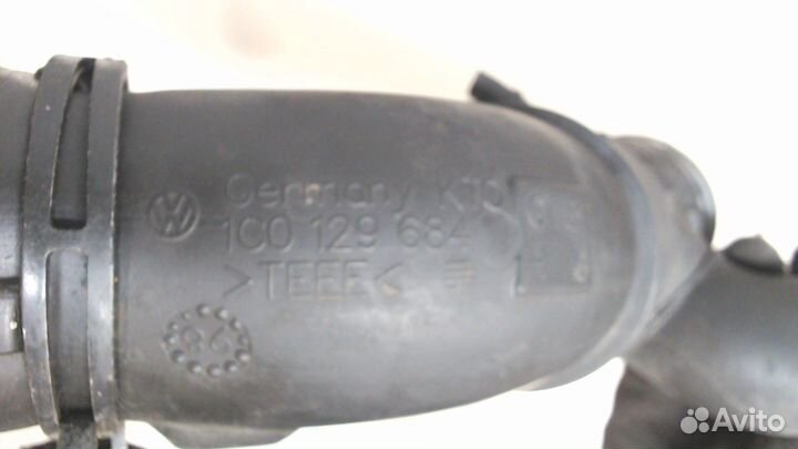 Патрубок воздушного фильтра Volkswagen Beetle, 199