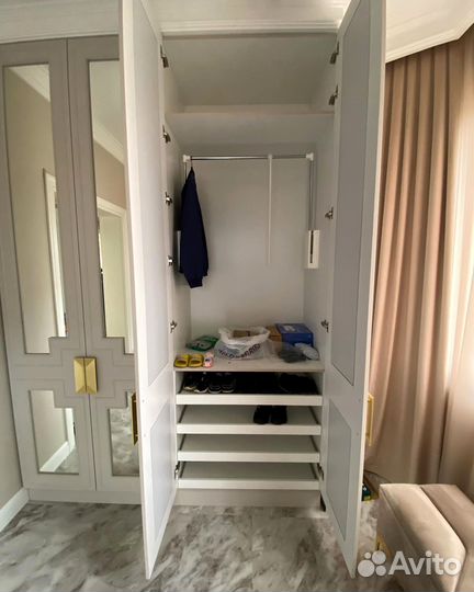 Шкаф в прихожую