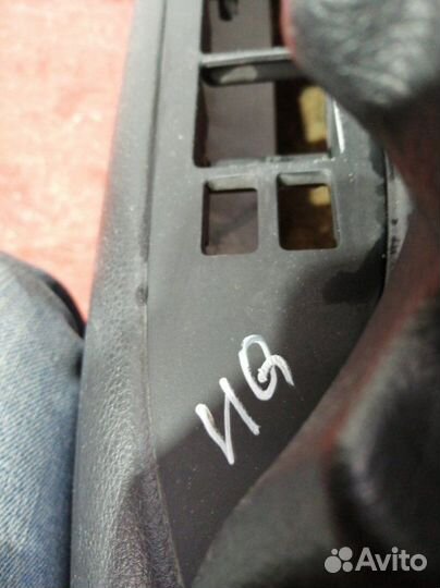 Облицовка двери передняя левая Nissan Qashqai J10