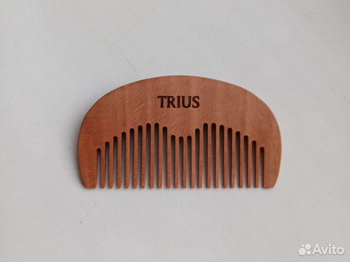 Расческа для бороды Trius