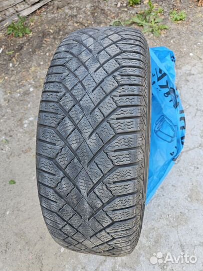 Continental ContiVikingContact 7 215/65 R17 103T