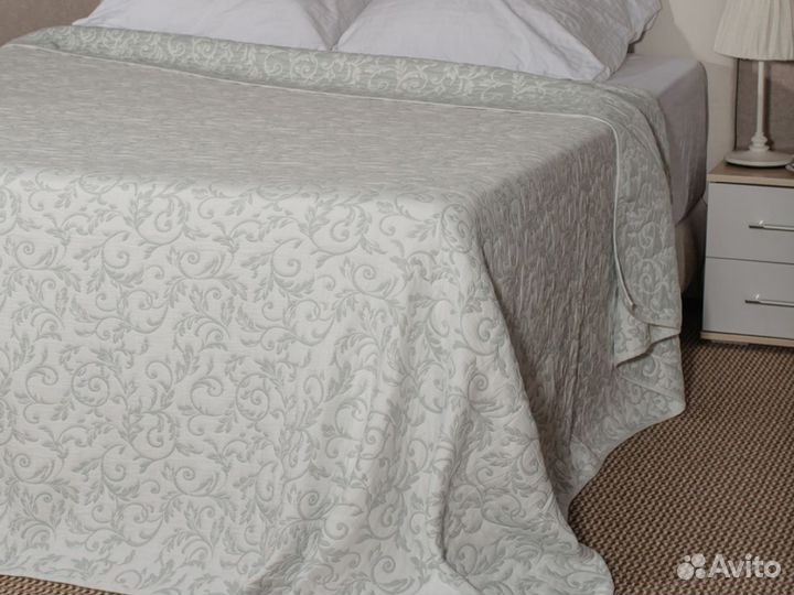 Покрывало жаккардовое с орнаментом 240*250см