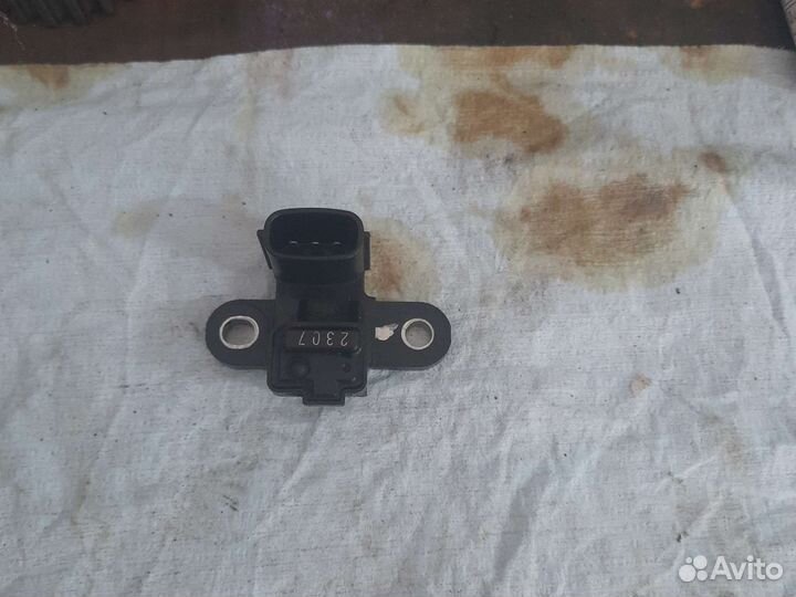 Датчик положения коленвала Mitsubishi 4g93