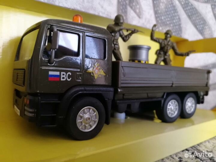 Игрушка грузовик