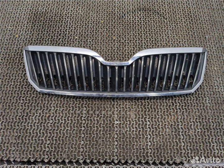 Решетка радиатора Skoda SuperB, 2015