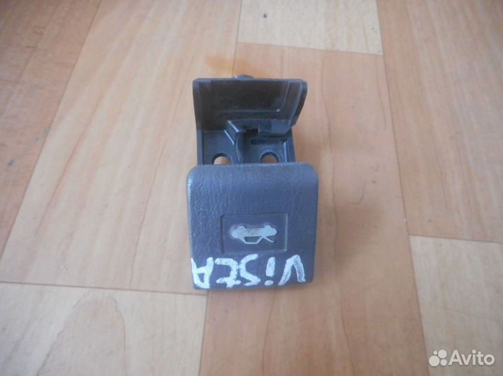 Ручка открывания капота Toyota Vista (90-94 года)
