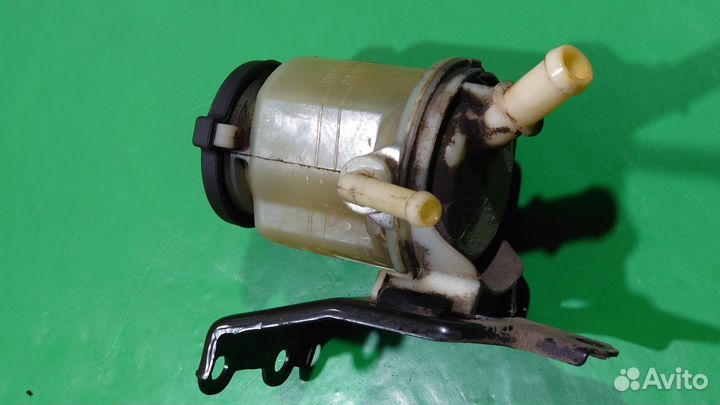 Б/У Б/У Бачок гидроусилителя G7 toyota Hilux