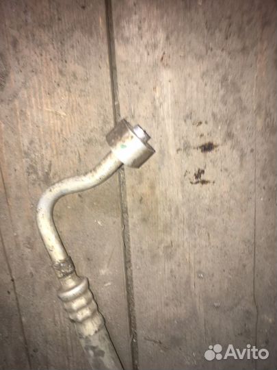 Трубка кондиционера Volvo s40 2.0