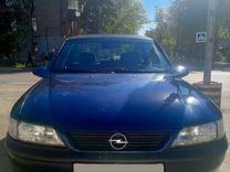 Opel Vectra 1.6 MT, 1998, 235 000 км, с пробегом, цена 165 000 руб.