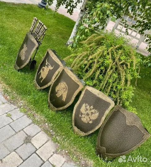 Щит подарочный/ подставка под шампуры