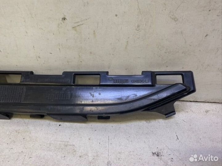 Кронштейн бампера передний левый Audi Q7 4M 2015