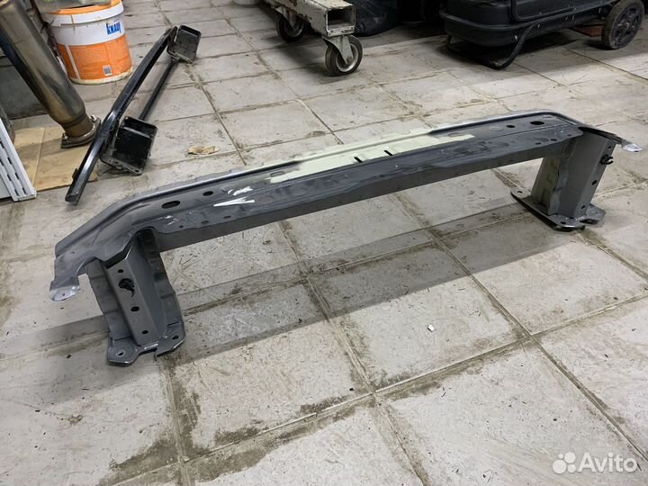 Усилитель переднего бампера Subaru XV GT