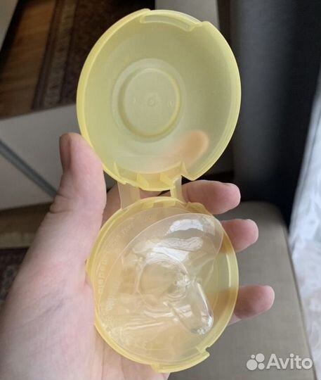 Накладки на грудь medela