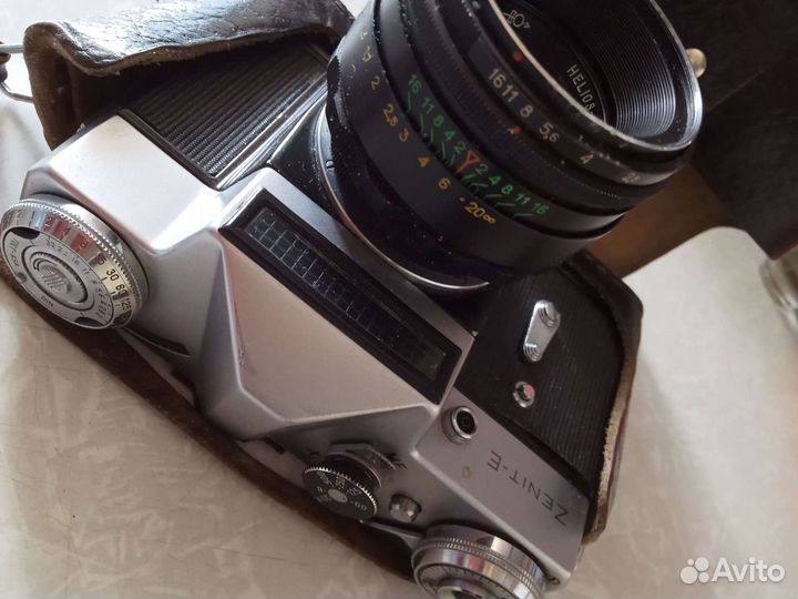 Фотоаппарат Зенит - Е обьектив гелиусс