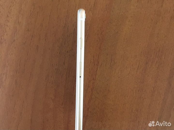 Телефон iPhone 6