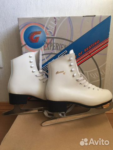 Фигурные коньки graf