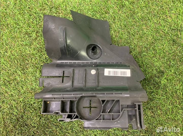 Дефлектор радиатора правый Mercedes-Benz S-class W