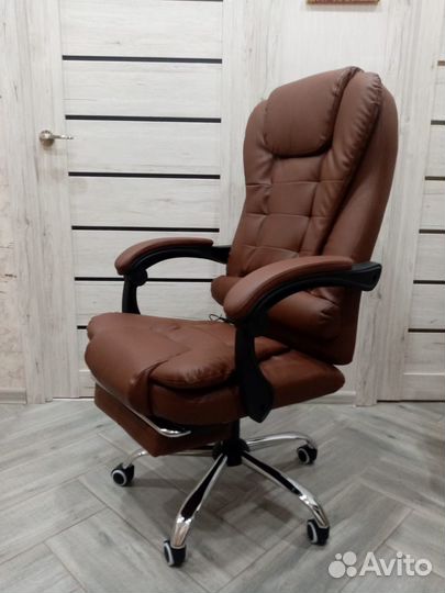 Новое офисное кресло, кресло руководителя