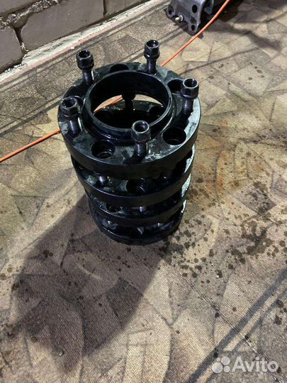 Проставки колесные на Л/К 200 с расширителями арок