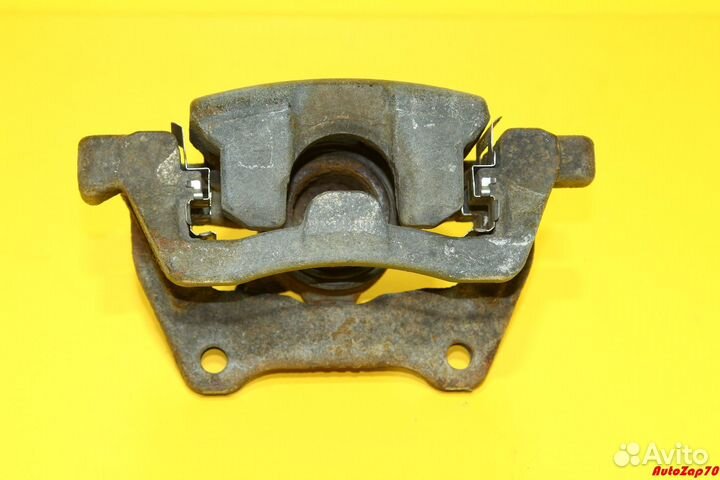 Range Rover Sport L320 Суппорт задний правый