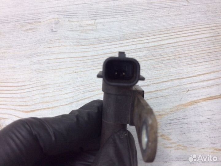 Датчик положения коленвала Renault Logan K7MA812 1