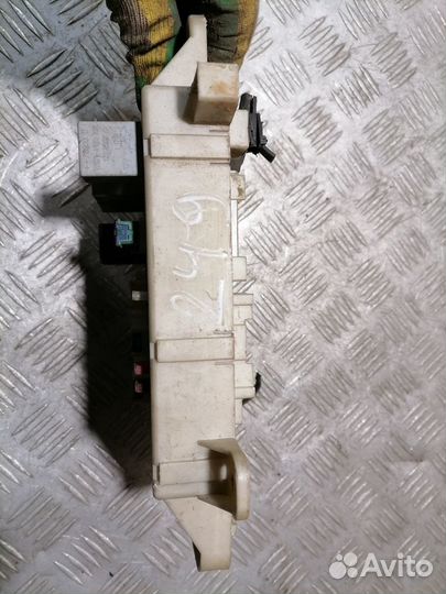 Блок предохранителей салонный Chery Tiggo 2005-201