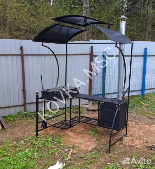 Мангал с крышей