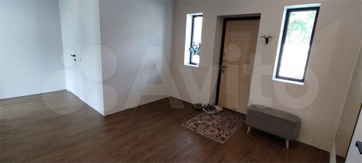 Коттедж 295 м² на участке 7,5 сот.