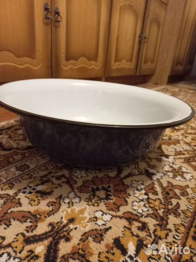 Таз эмалированный