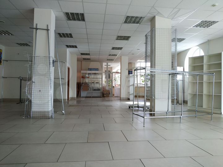 Свободного назначения, 294 м²