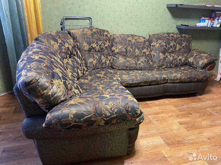 Угловой диван бу