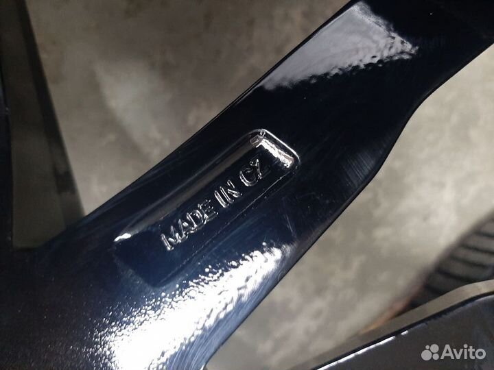 Комплект оригинальных колёс r20 BMW M8 F91/F92