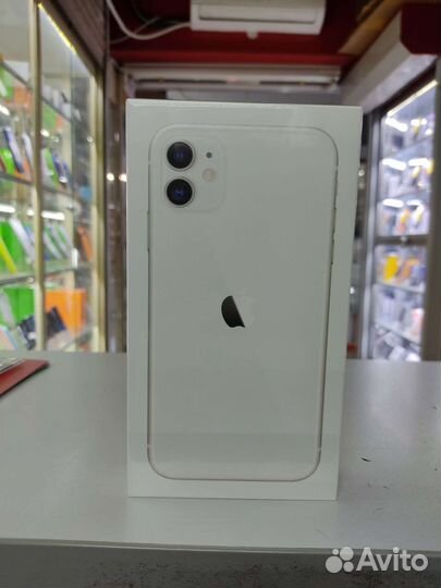 iPhone 11, 64 ГБ