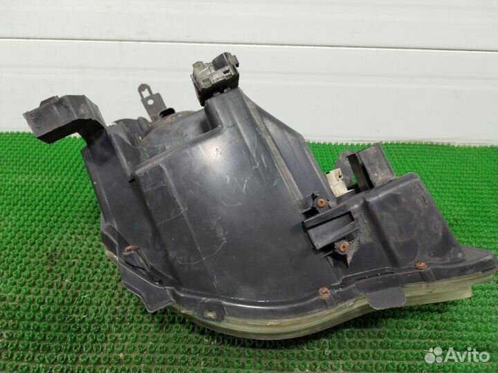 Фара передняя левая Nissan Almera G15 K4M 2014
