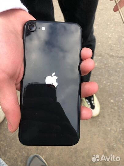 iPhone se 64gb 2020