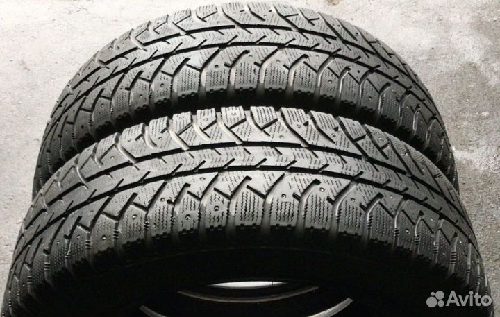 Bridgestone Ice Cruiser 7000 245/70 R16