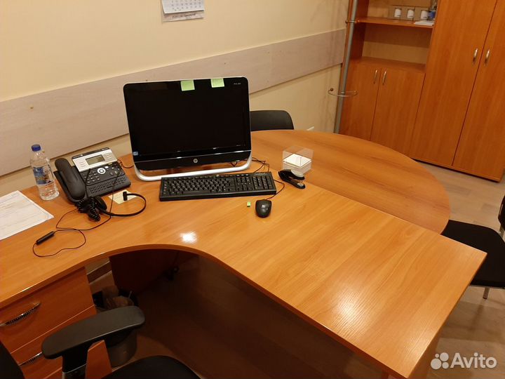 Стол угловой компьютерный