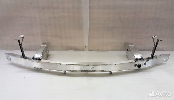 Усилитель бампера Mercedes E-Class W212 передний