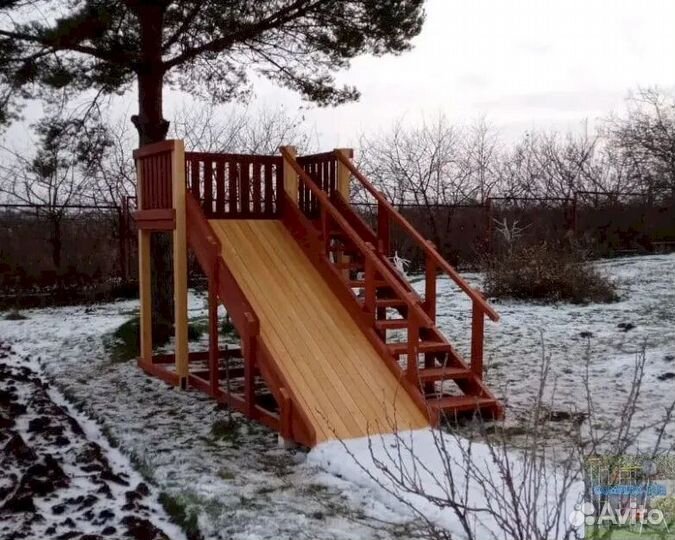 Детская площадка с заливной горкой