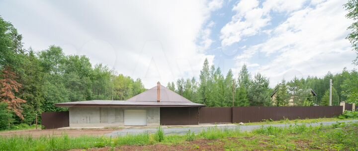 Коттедж 310,2 м² на участке 20 сот.