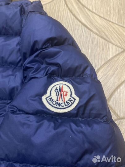 Микропуховик moncler