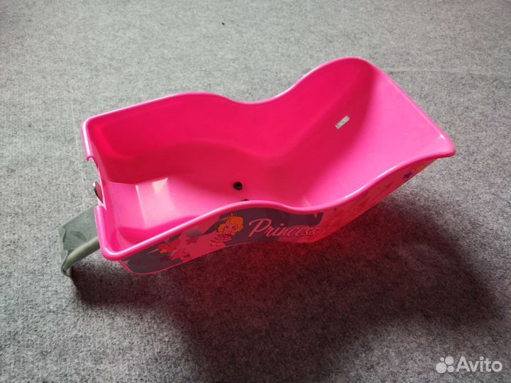 Багажник на велосипед для кукол