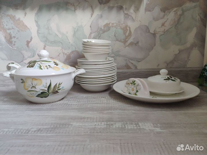 Набор столовой посуды