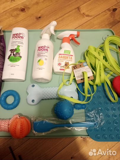 Корм, принадлежности, коврики для собак пакетом